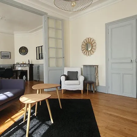 Simple Abri Villa